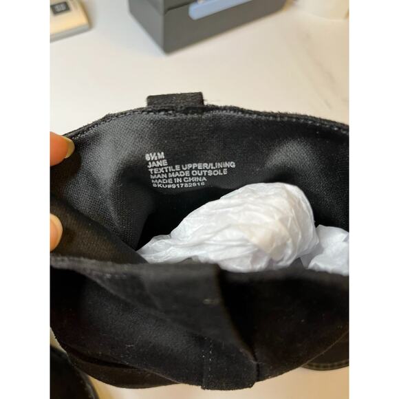 NWOB Dolcetta Black Faux Suede Jane Pull-On Ankle Booties Women's Size 6.5 - Picture 6 of 7